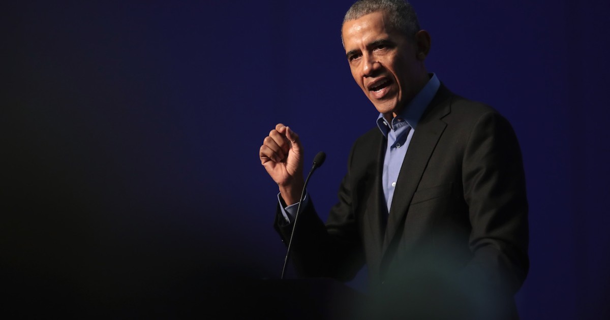 Do Newly Released Texts From FBI Agents Imply Obama Interfered in the Clinton Email Investigation?