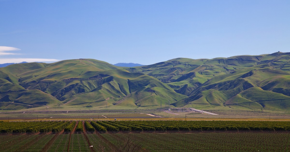This Public Radio Station Is Owned by the Cesar Chavez Foundation—and Illegally Sells Ads