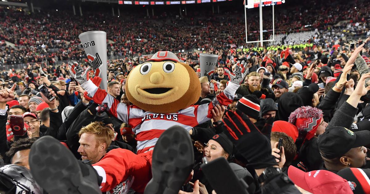 These Are the 17 Teams Who Have a Shot at Making the College Football Playoff