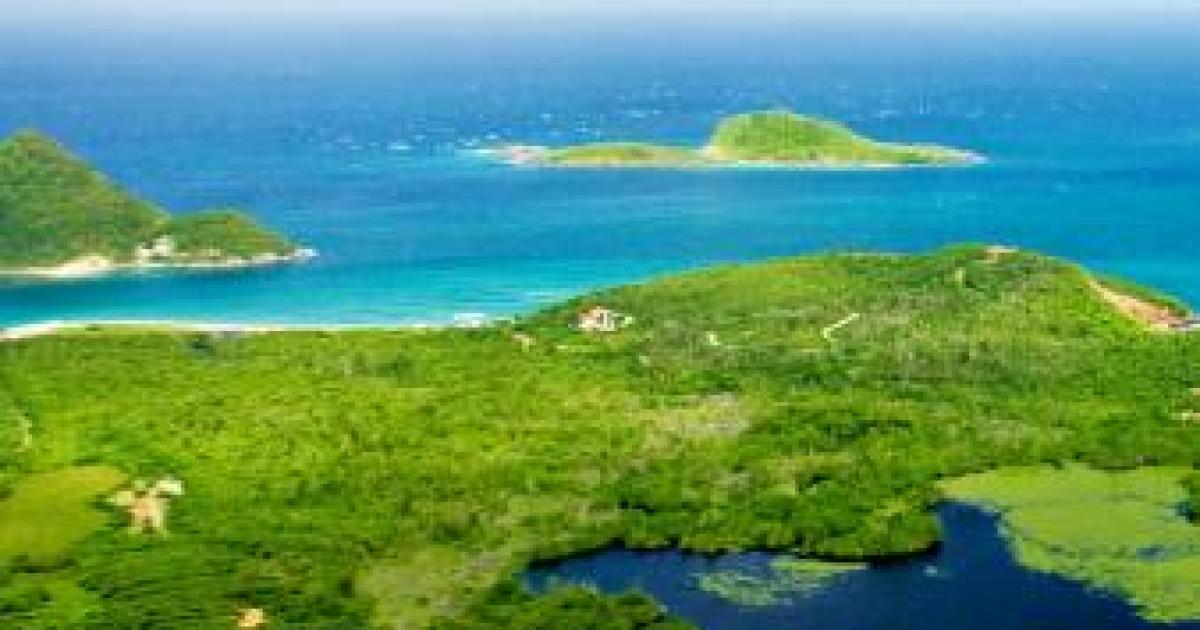 Hillary Friend Boosts 'Second Citizenship Programs' in Caribbean