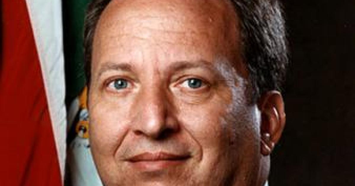 Job Growth Tapers Despite Summers' Growth