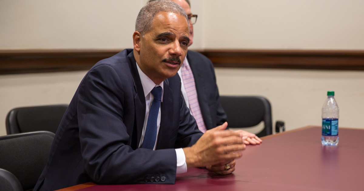 Holder Hosts 'Lawyers for Hillary' as FBI Investigation Goes On
