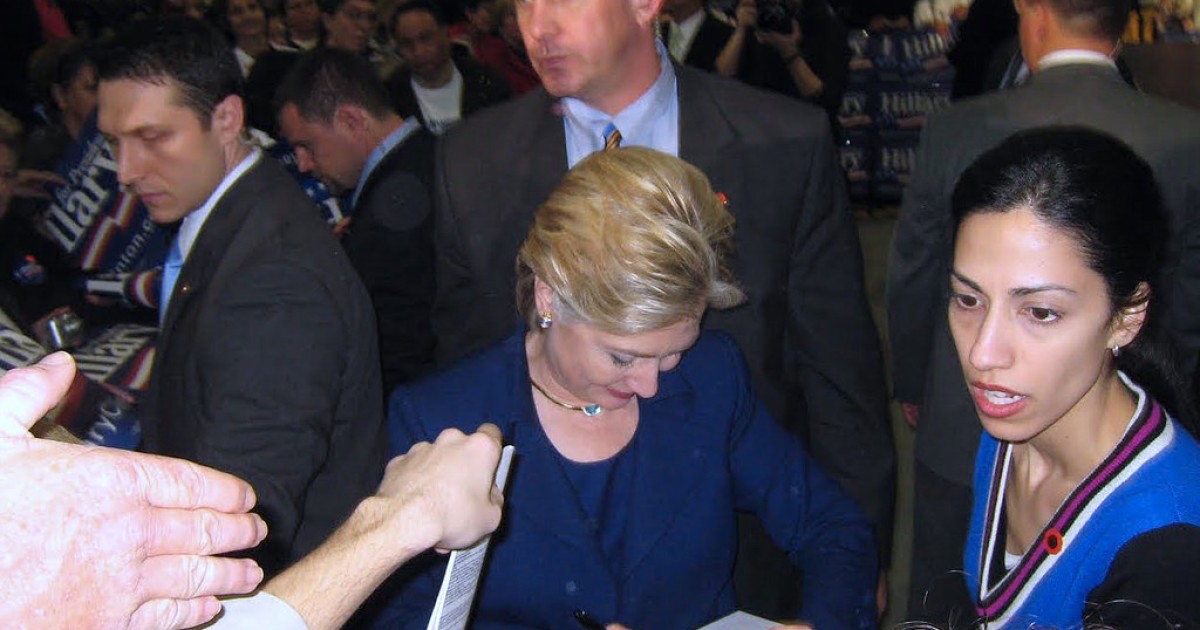 Hillary Giving 'All-Hands-on-Deck Effort' to Win New Hampshire