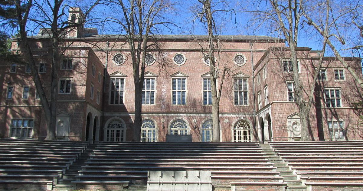 Wellesley's Student Paper Mounts a Barely Literate Defense of Censorship