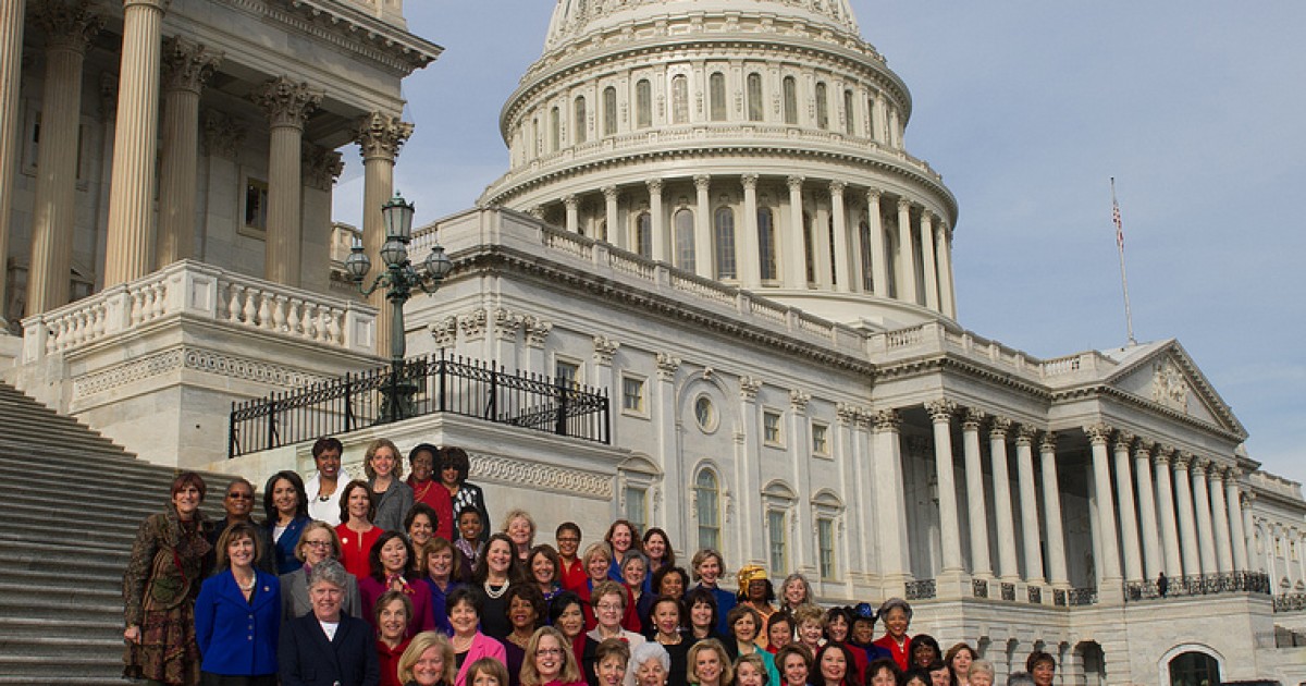 Pelosi Photoshops Women into Photo