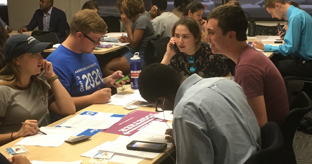 College Kid Democrats Try To Reverse Hillary's Millennial Crisis