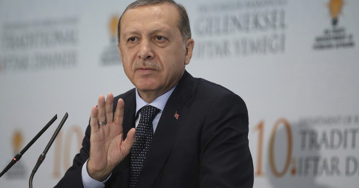 Turkey Approves Deploying Troops to Qatar