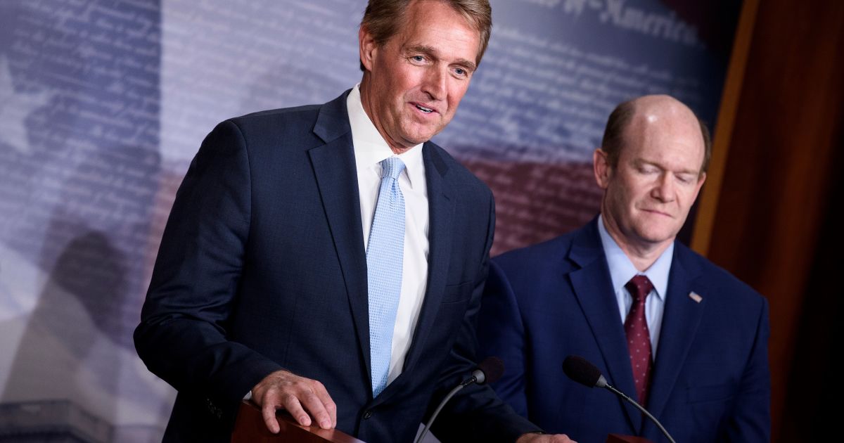Flake Battles GOP Leadership Over Protecting Mueller