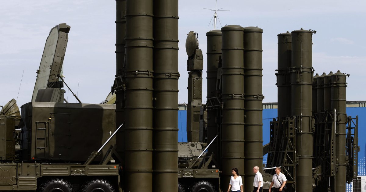 Administration Still Waffling Three Months Later on Sanctioning Russia-Iran Missile System Deal