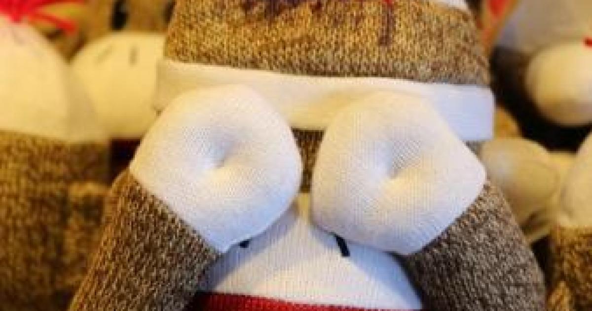 Hillary to Podesta: 'Please Wear Socks to Bed'