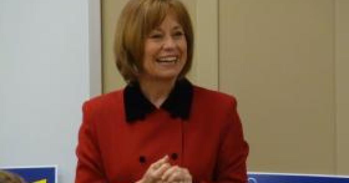 Sharron Angle, Not a 'Birther'