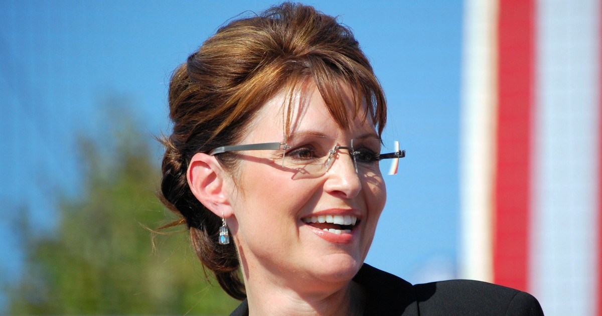 Despite Endorsing Trump, Sarah Palin's PAC Fundraises Off Ted Cruz