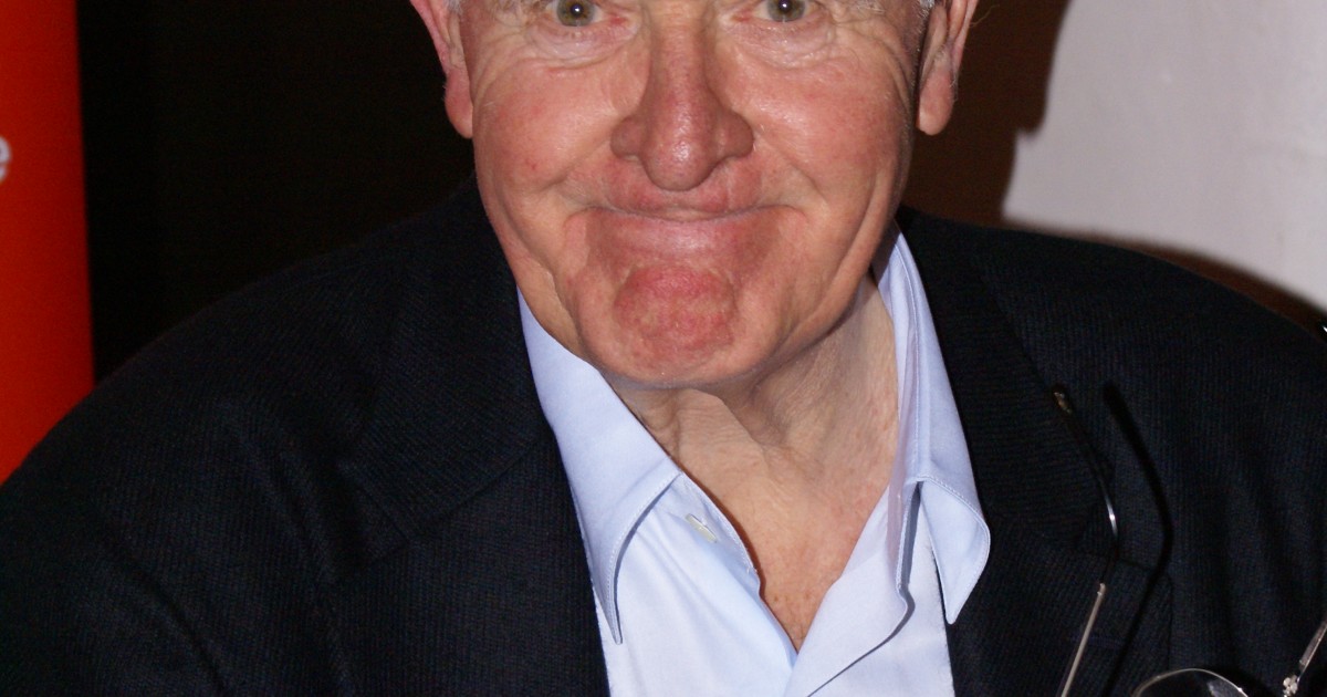 Prufrock: John le Carré Remembers, Southern Tea Partiers, and Watteau's Army