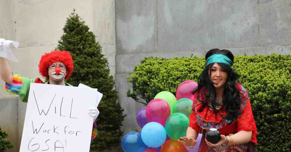 Clown, Mindreader Ask GSA for Jobs