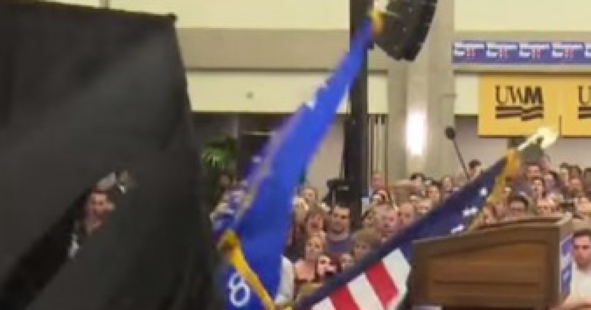 Video: Clinton Campaign Collapses