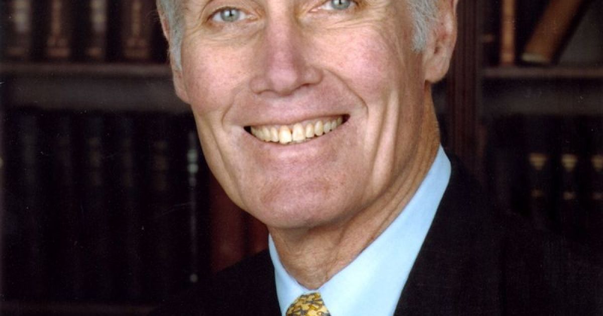 Former Senator Endorses Evan McMullin