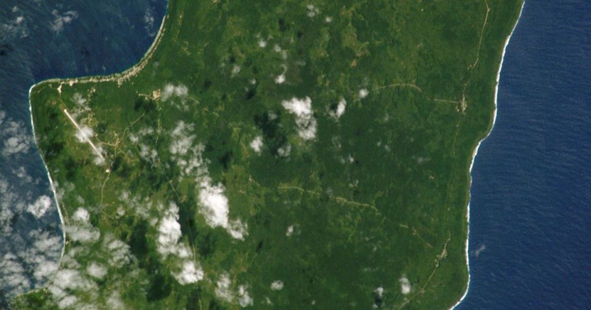 Libertarians and the Idyllic Island Nation That’s Running Out of People