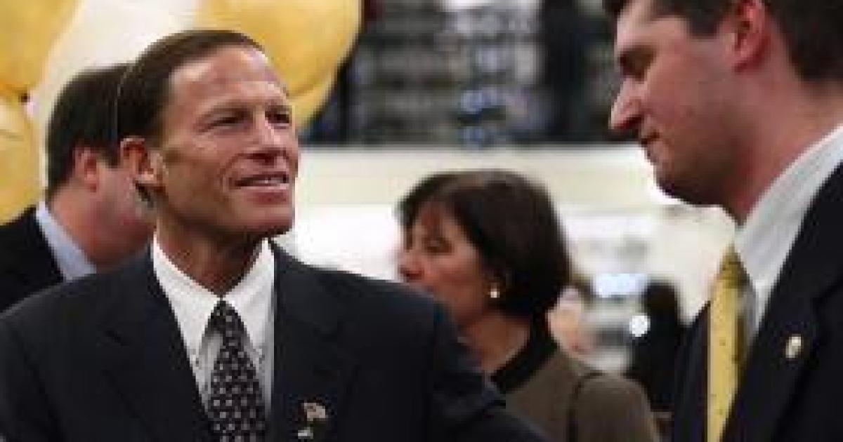 Democratic Senate Candidate in CT a 'Martha Coakley in Pants?'