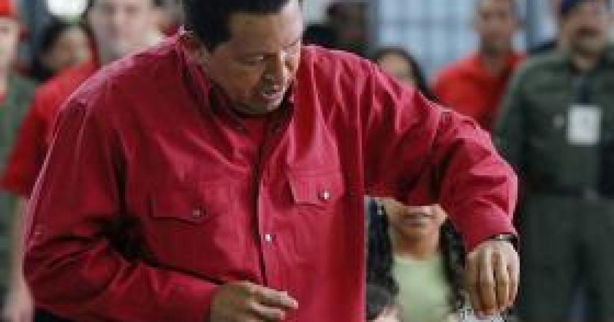 Chávez Tries to Go Nuclear