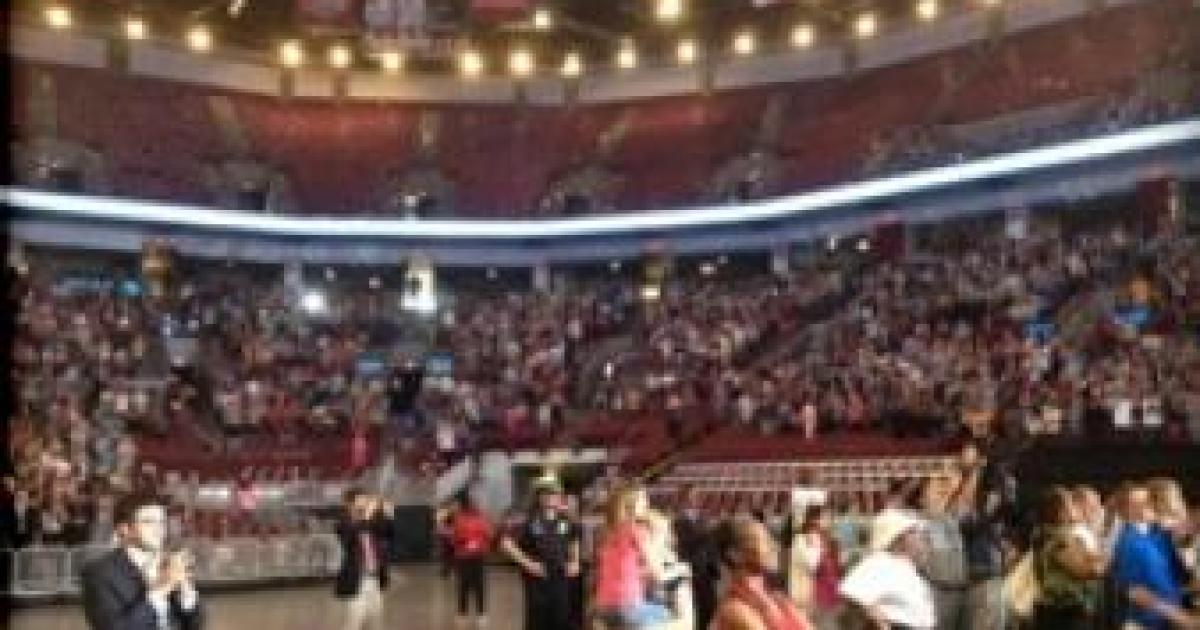 Obama Paid $93k for Half-Empty Stadium Kick-Off Event