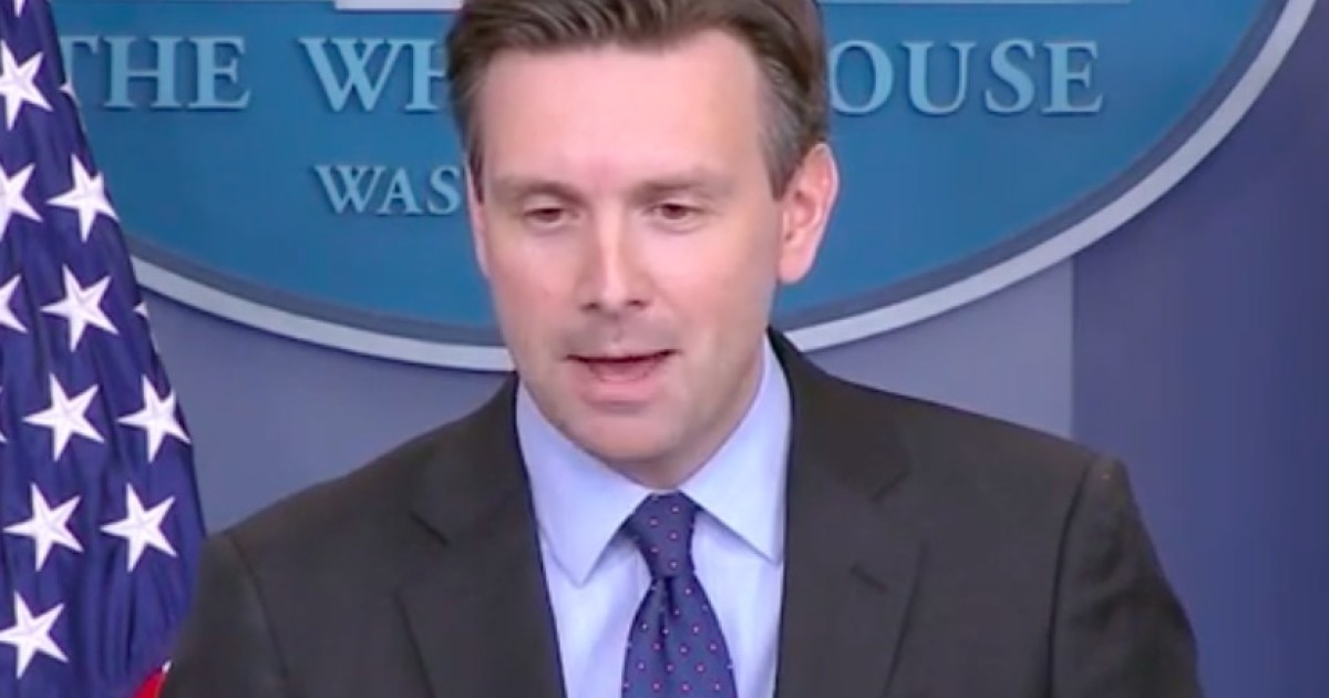 Intelligence Community Not 'Particularly Subtle' about Putin's Role in Election Hack, WH Says