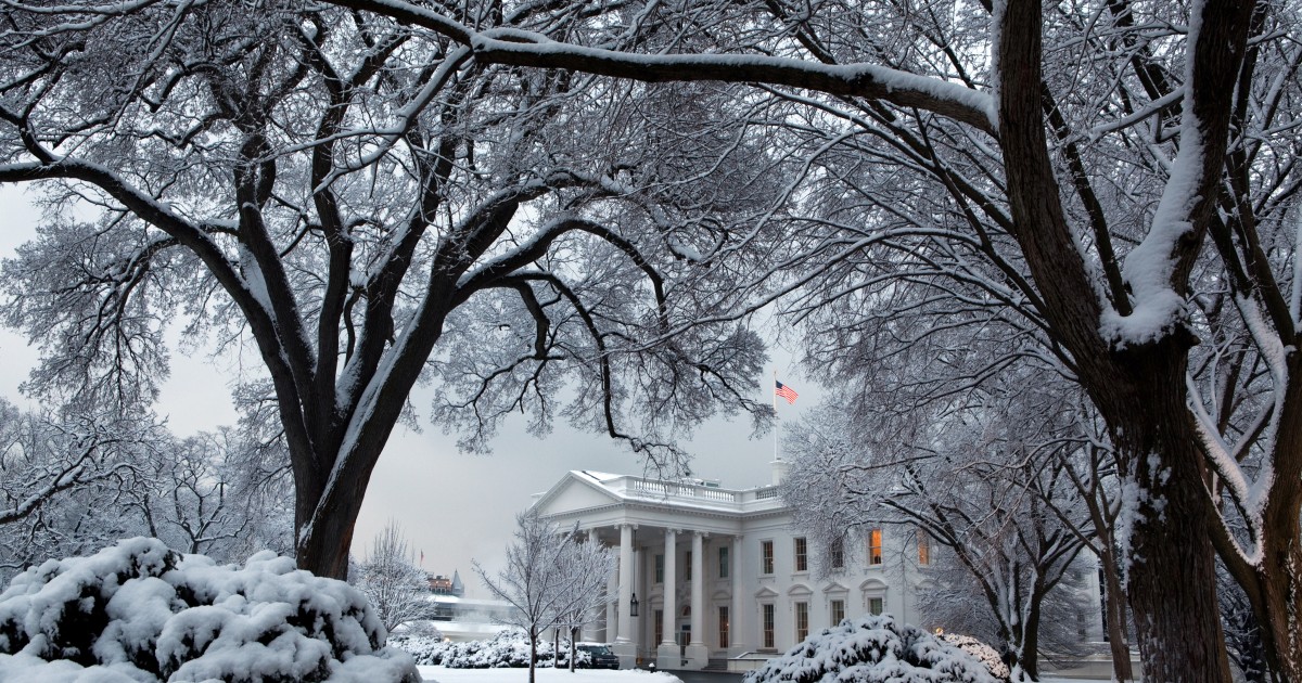 Obama Stuck in Bad Traffic Due to Inch of Snow