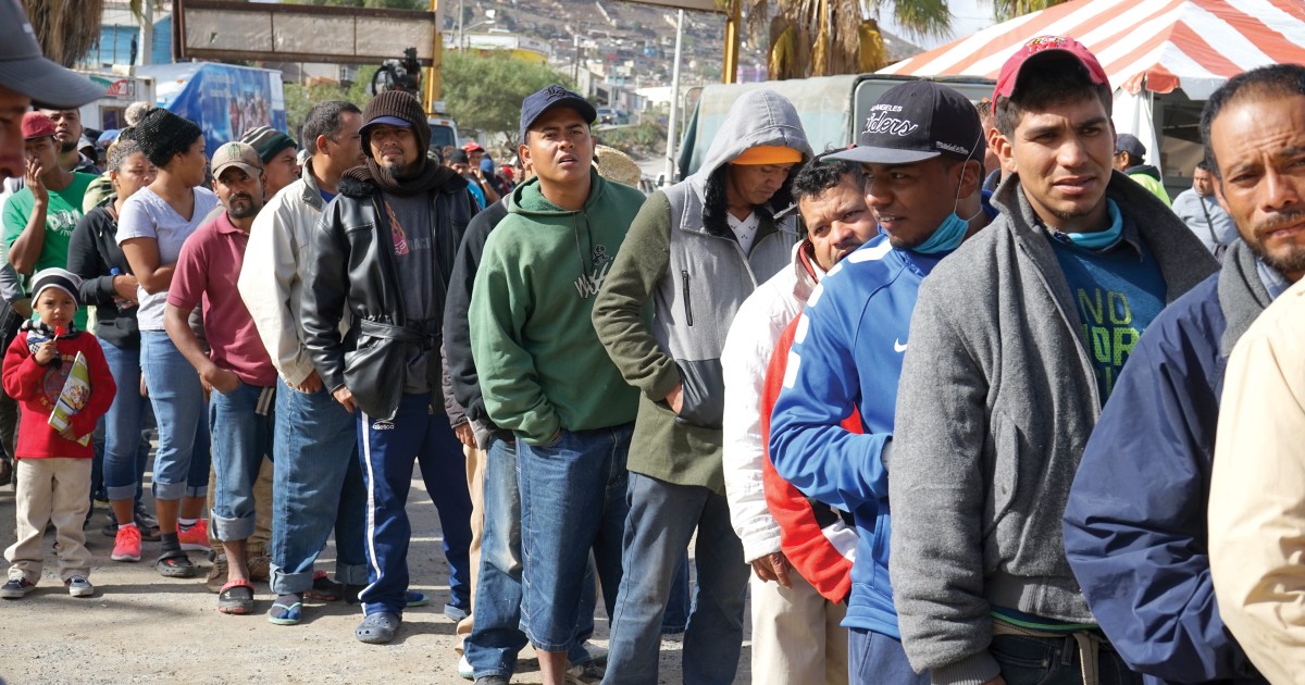 Hondurans at the Gate