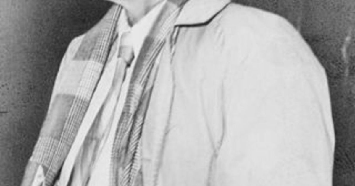 Prufrock: Flannery O'Connor's Vision, E. E. Cummings's Classicism, and Van Gogh's Ear