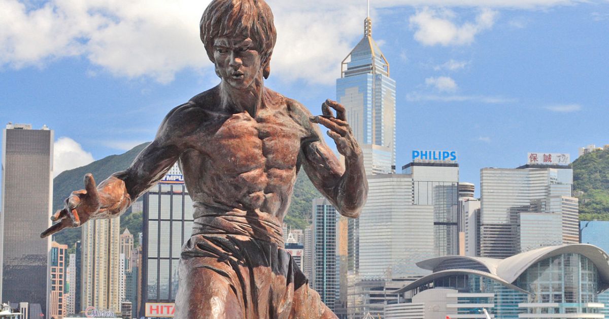 Prufrock: Presidential Comebacks, Kung Fu Crisis, and a New Penn Station