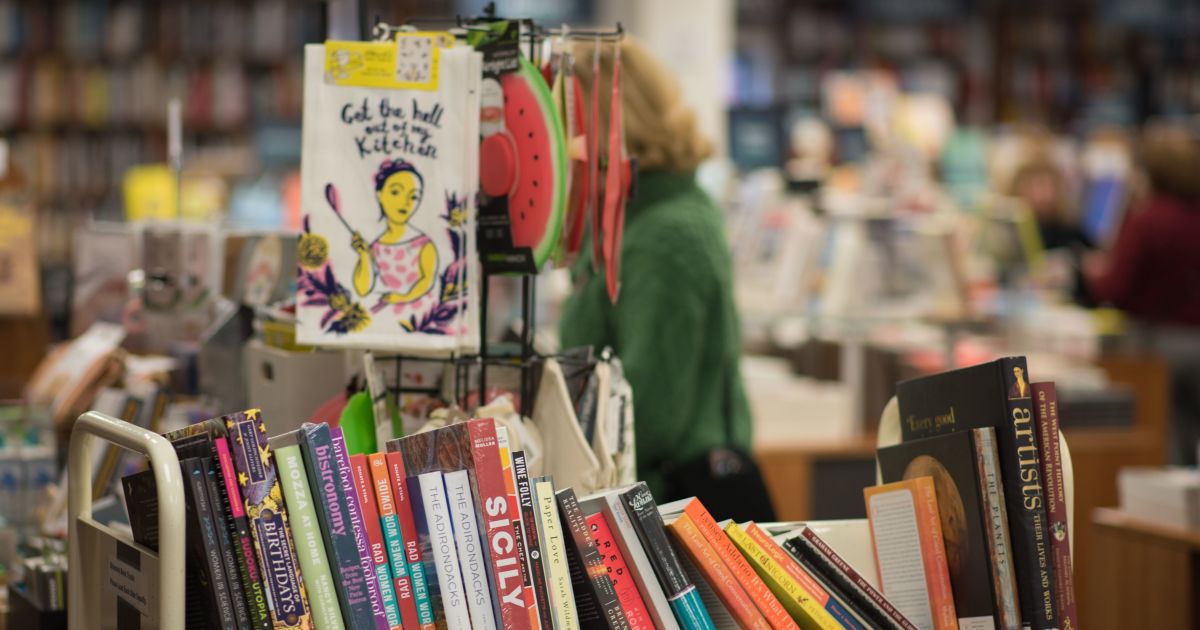 Booksellers Boycott Amazon