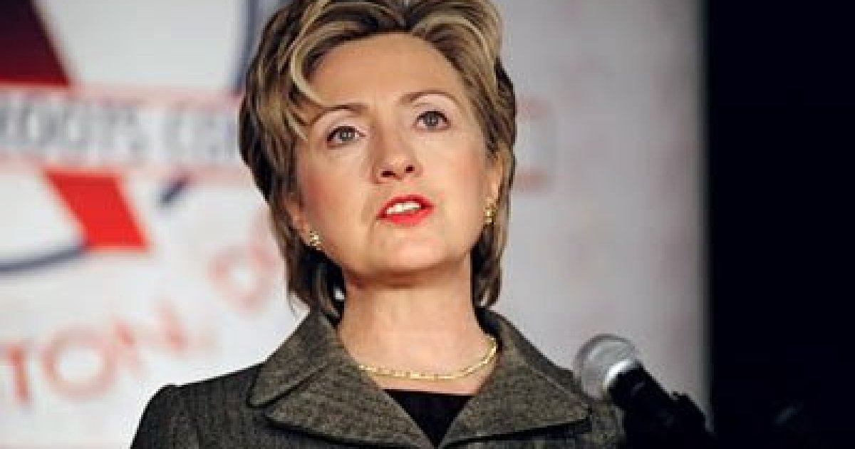 Hillary Clinton: Assault Weapons Ban 'Should Be Reinstated' after Orlando Attack