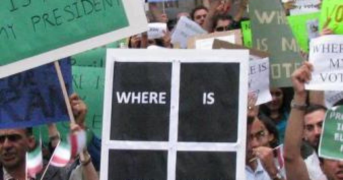 Iranian Regime Exerts Pressure on Green Movement