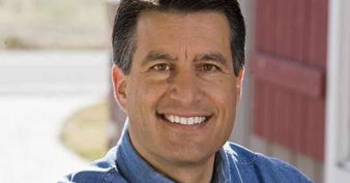 Sandoval Endorses Perry