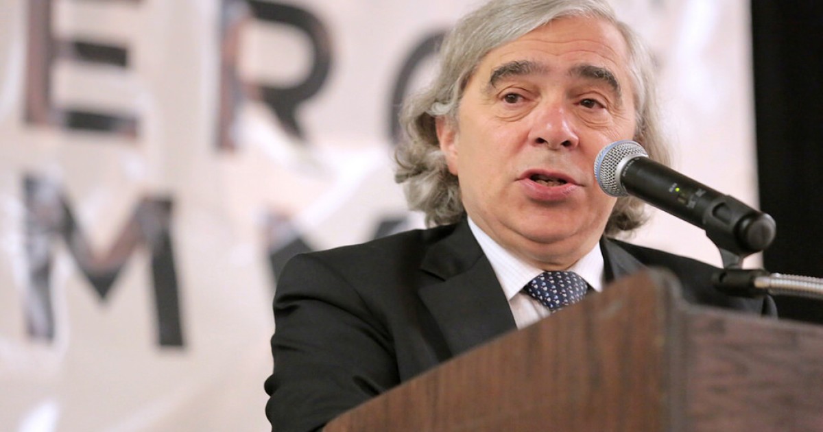 Moniz: Administration 'Completely Transparent' About Iran Heavy Water Purchase