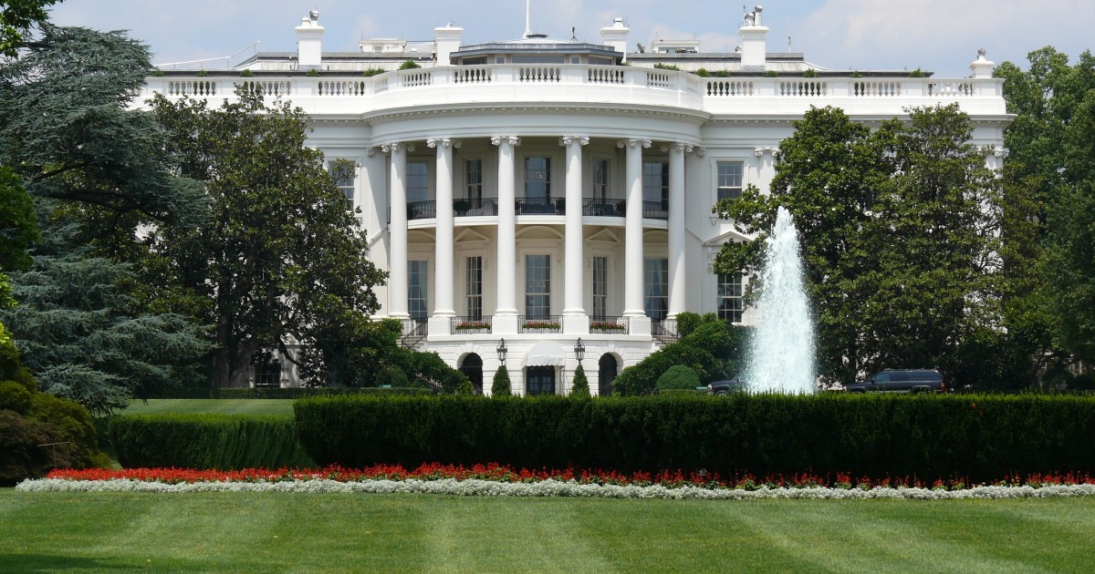 Following Health Care Debacle, White House Considers More Conservative Outreach