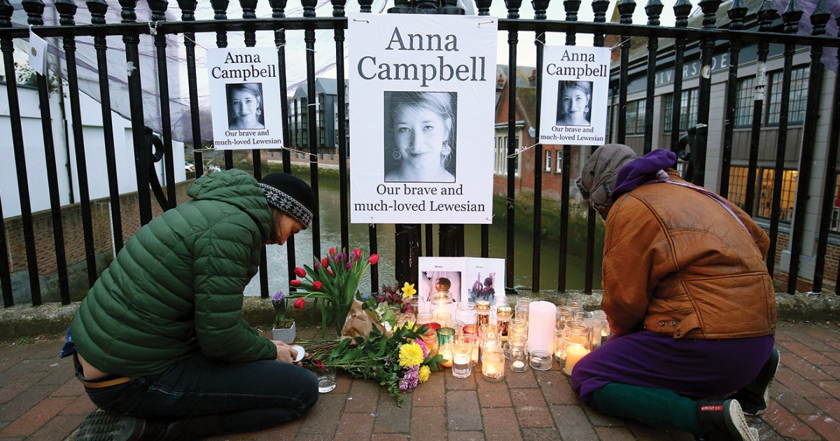 Anna Campbell, RIP