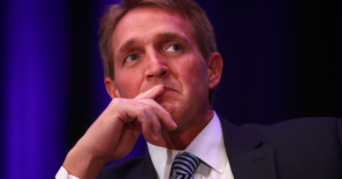 Flake Says He Can't Vote Trump, Calls on Republicans to Distance Themselves