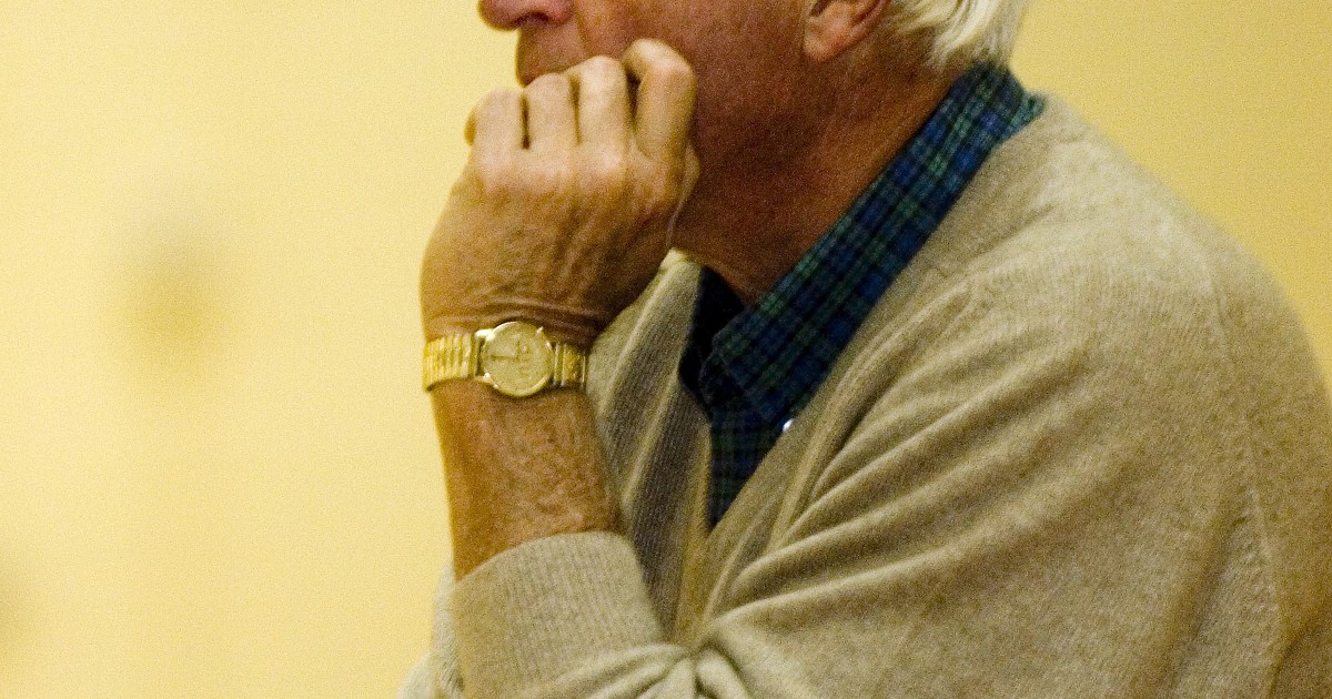 Bobby Knight to Appear with Trump at Indiana Rally