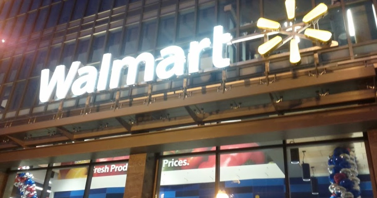 At Last, Walmart Opens in Washington, D.C.